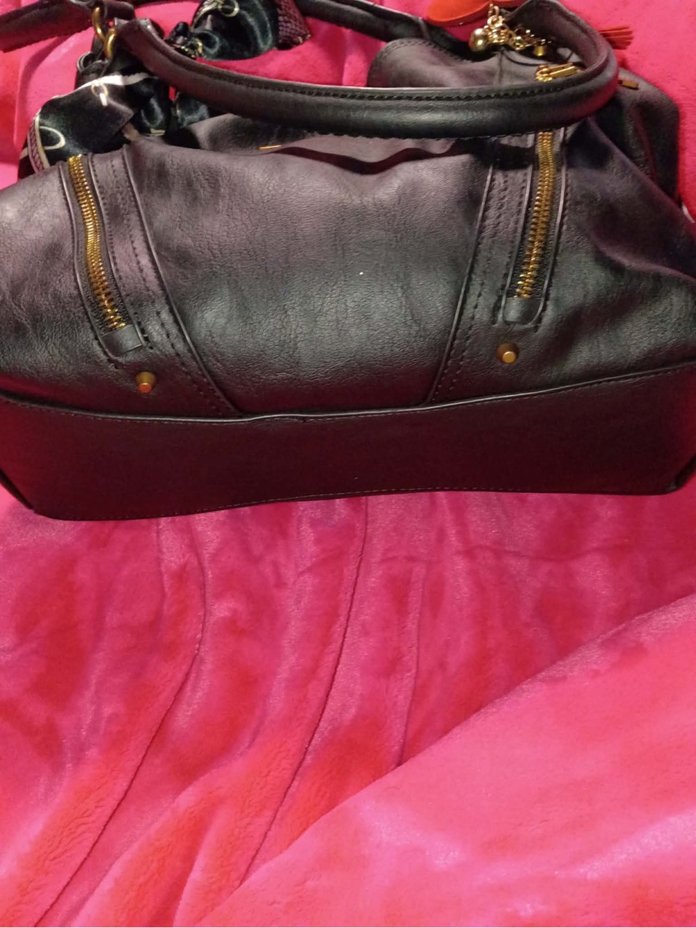 Rosetti Black Shoulder Bag with Red Heart Charm - Picture 7 of 8